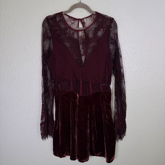 Free People Marlie Lace Dress Womens Medium Velvet Mini Romantic Whisigoth Dark - Picture 1 of 13